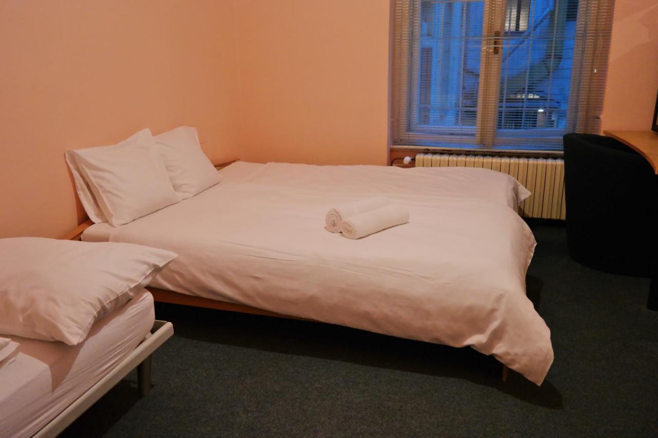 Hotel Praha Club Bed & Breakfast Екстер'єр фото