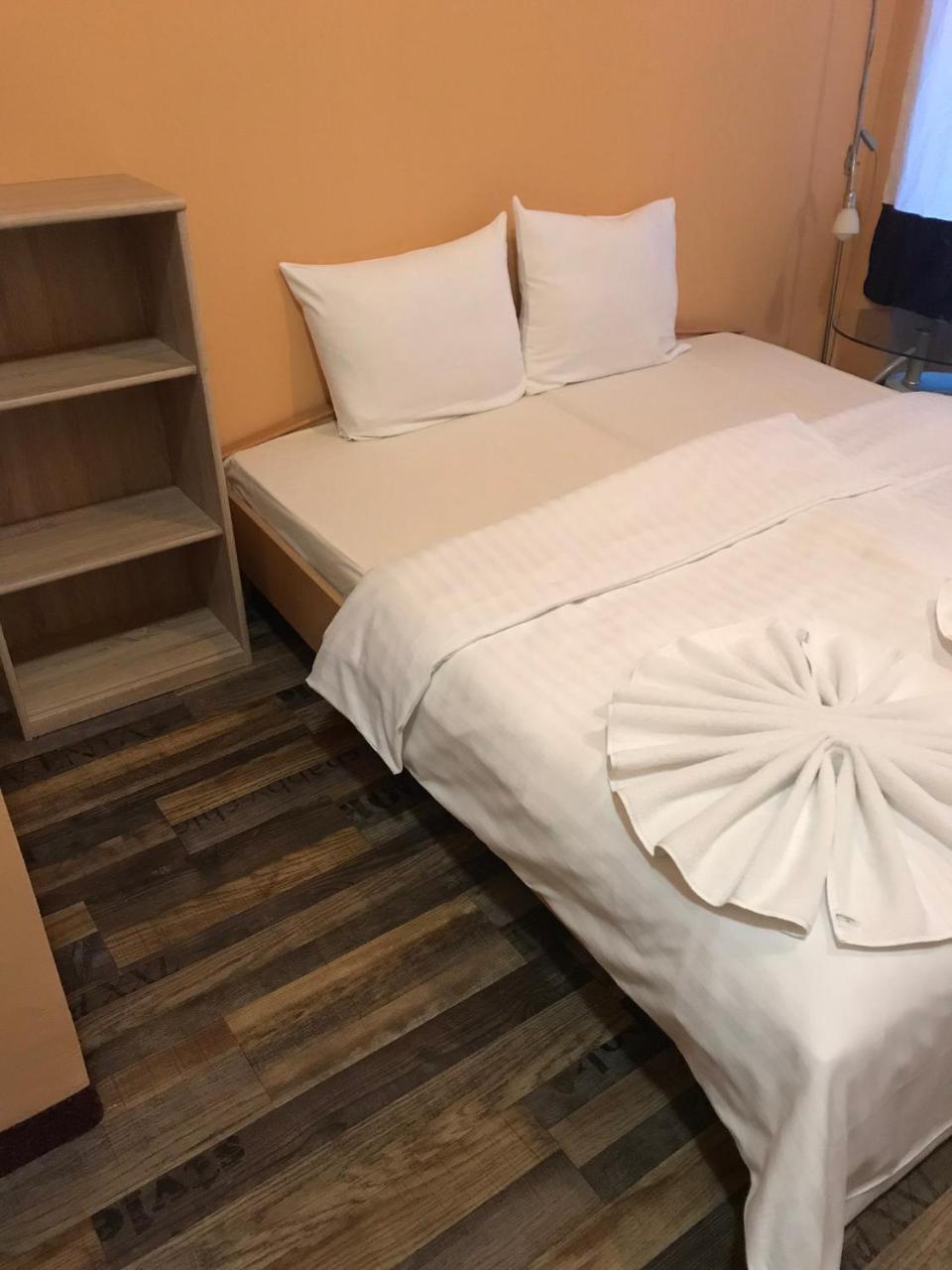Hotel Praha Club Bed & Breakfast Екстер'єр фото