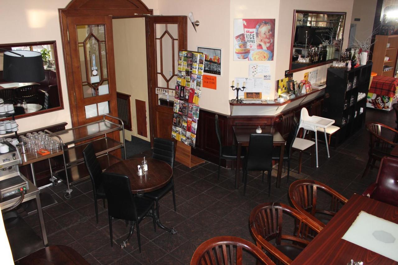 Hotel Praha Club Bed & Breakfast Екстер'єр фото